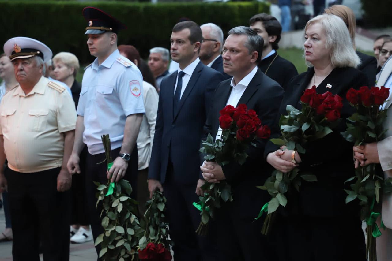 22 июня, ровно в 4 часа: в Пятигорске вспоминают павших в годы Великой  Отечественной войны | 22.06.2022 | Пятигорск - БезФормата